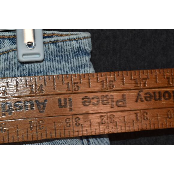 Old Navy High Rise O.G. Loose Women's 8 Tall Secret Light Wash Denim Jeans - Picture 7 of 8